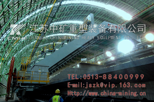 半門(mén)式刮板取料機(jī)